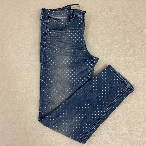 Abercrombie & Fitch Skinny Jeans - Picture 2 of 7